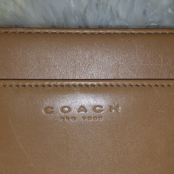 Coach Classic Slim Profile Pocketbook - Picture 2 of 8